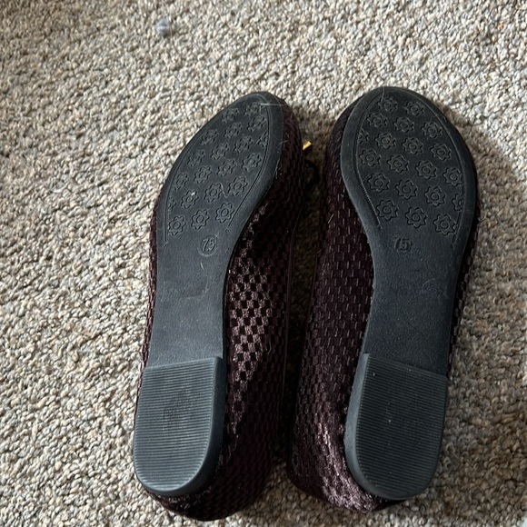 Flats - Picture 2 of 3